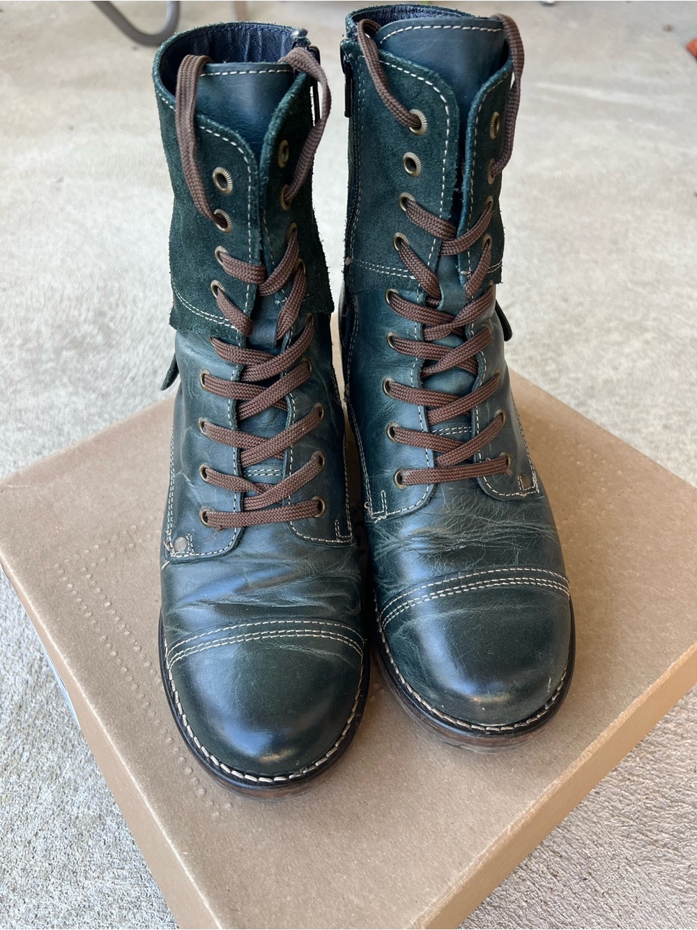 Taos Footwear Crave Women's Lace-Up Ankle Boots in Dark Green